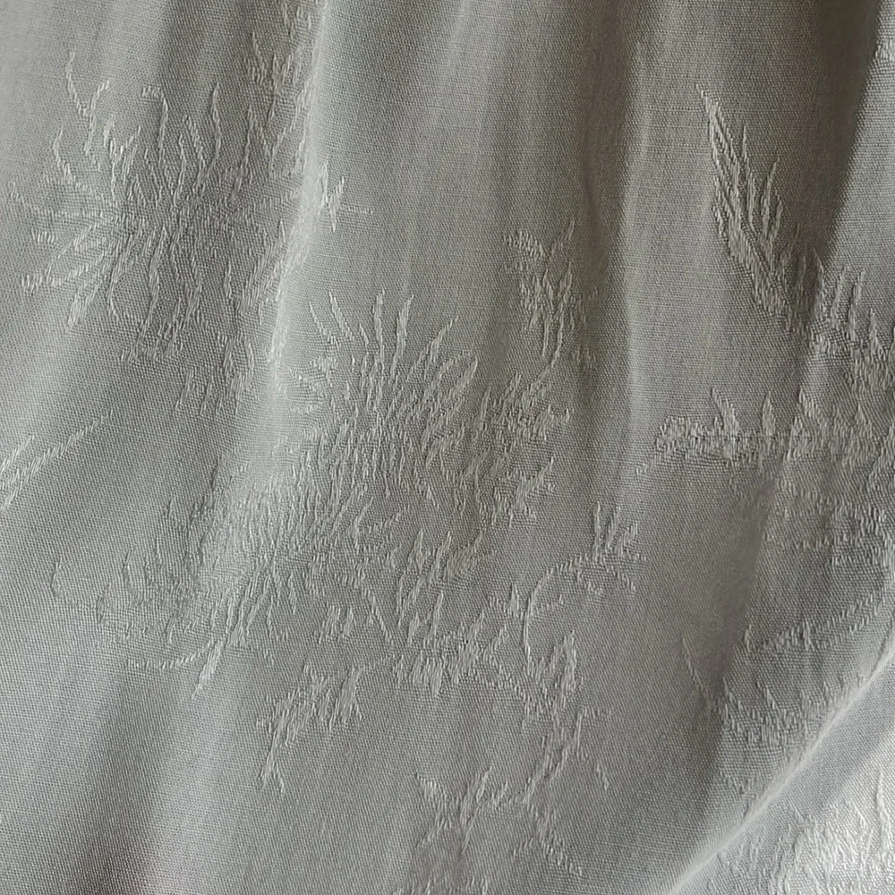 Knox Rose gorgeous embroidered top - Picture 6 of 8